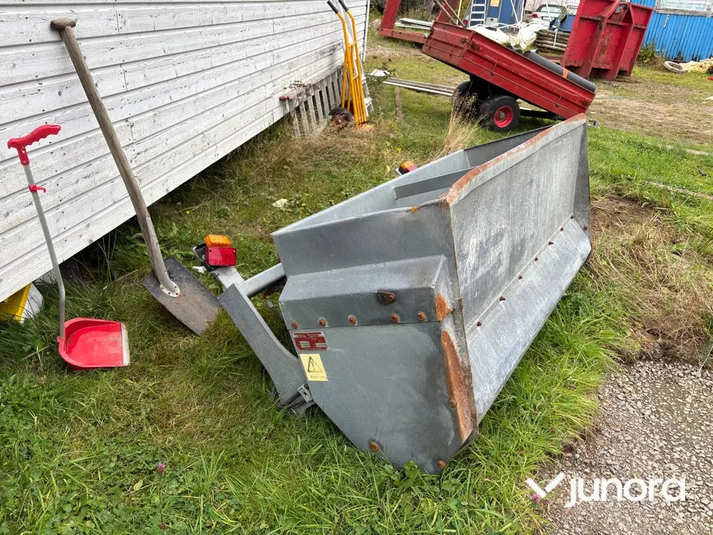 Hjullastare Komatsu WA80M-7 med 4 redskap