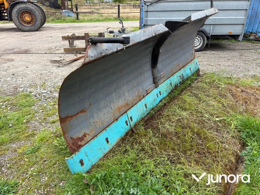 Hjullastare Komatsu WA80M-7 med 4 redskap