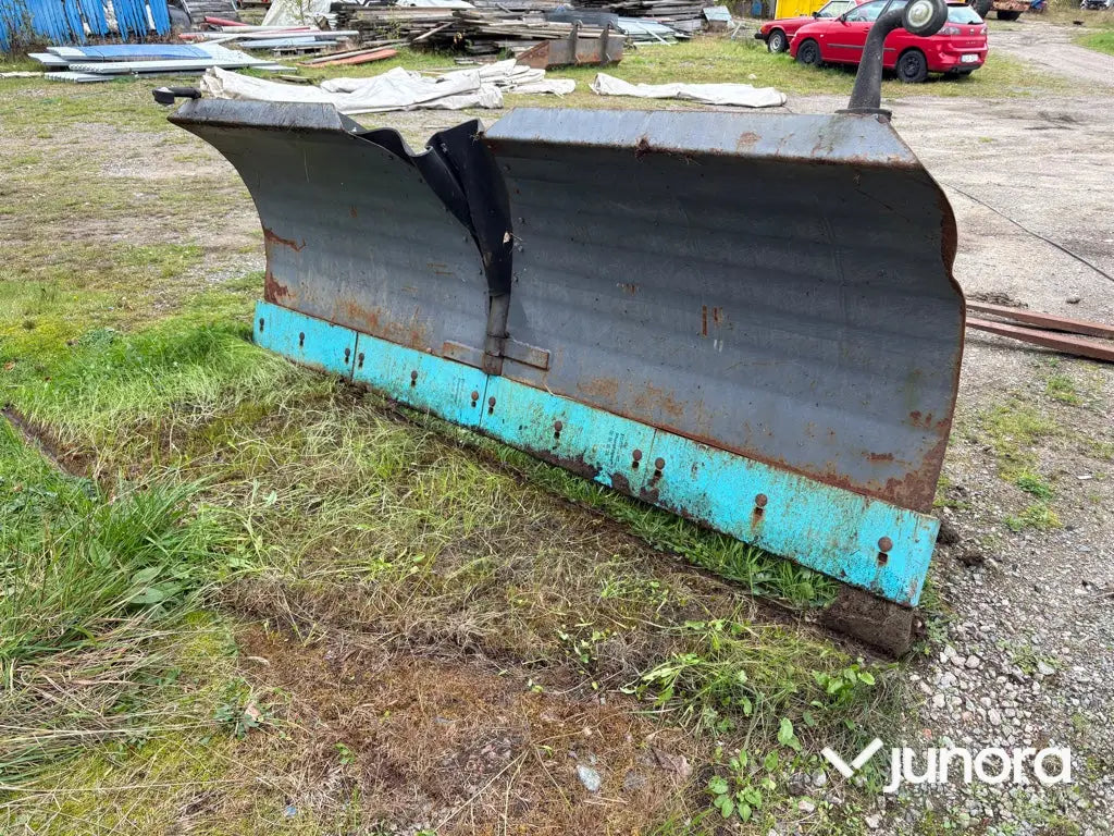 Hjullastare Komatsu WA80M-7 med 4 redskap