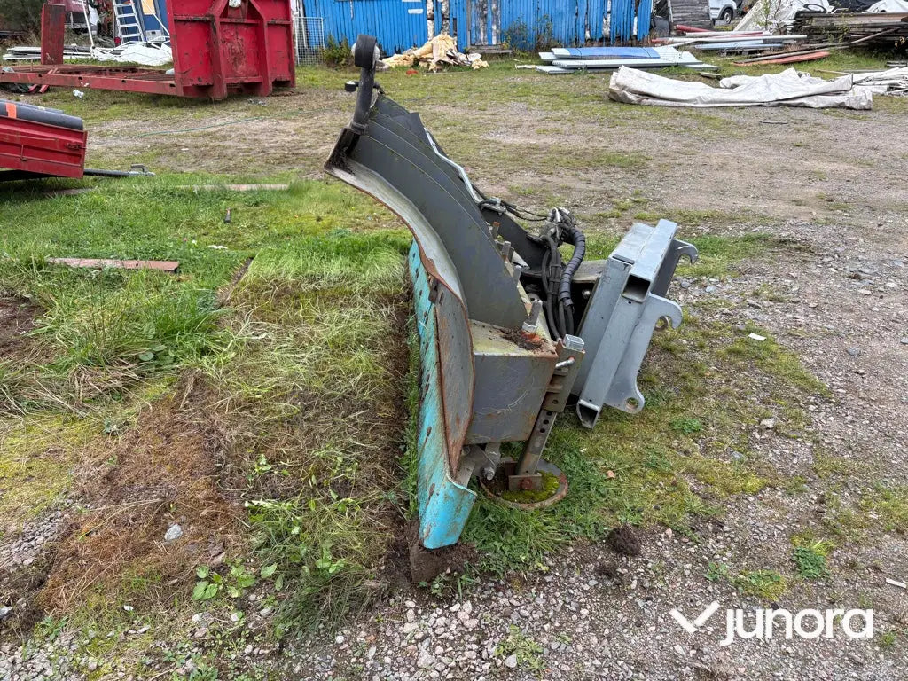 Hjullastare Komatsu WA80M-7 med 4 redskap