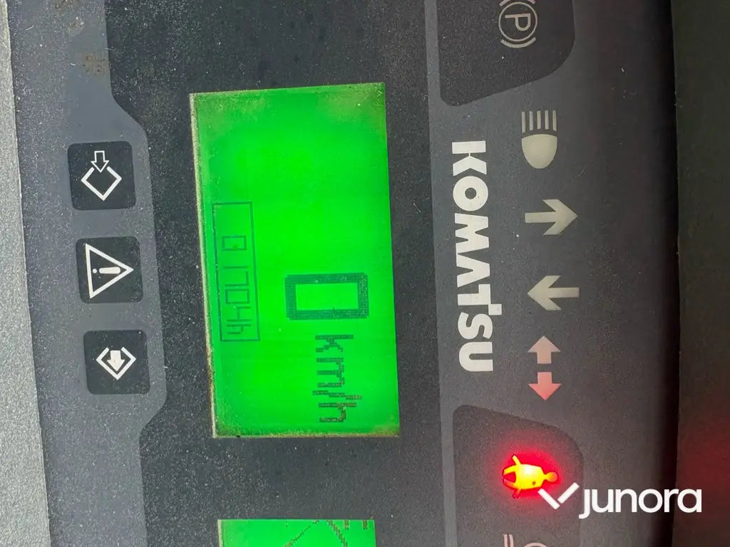 Hjullastare Komatsu WA80M-7 med 4 redskap