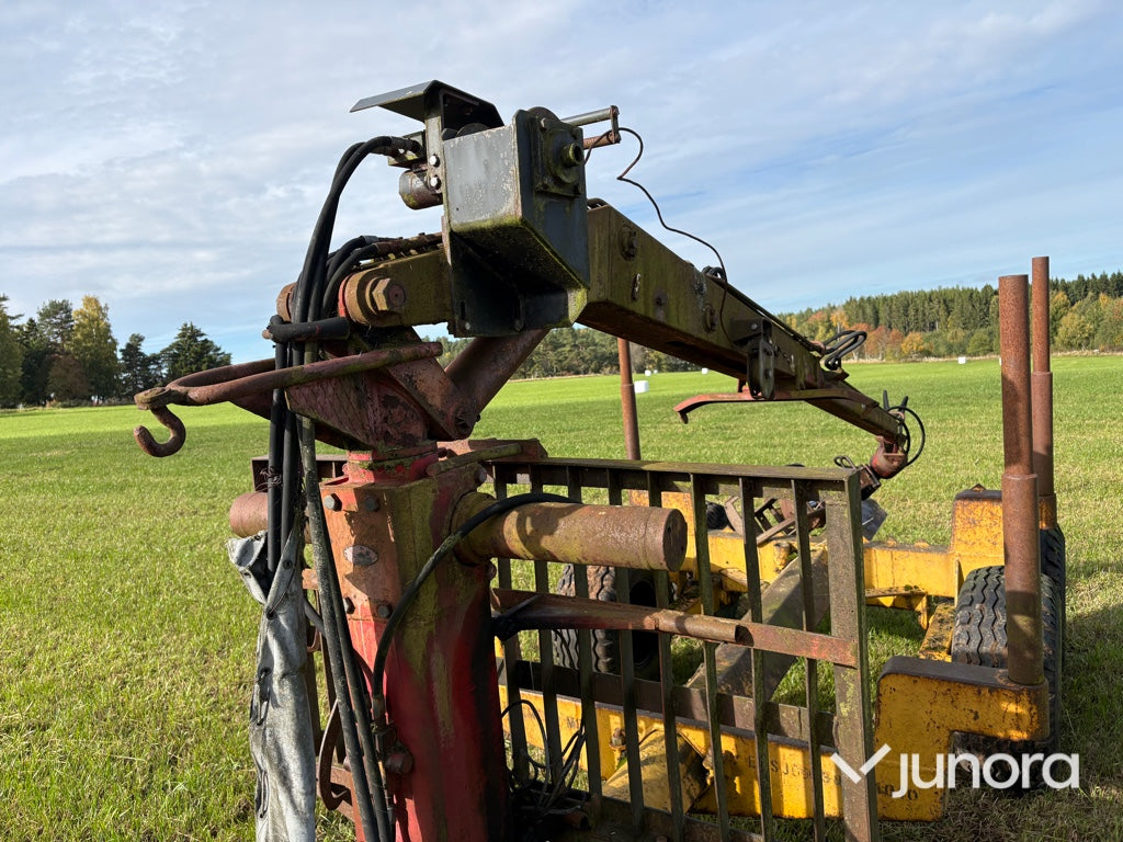 Skogsvagn med Kranab 2000 kran