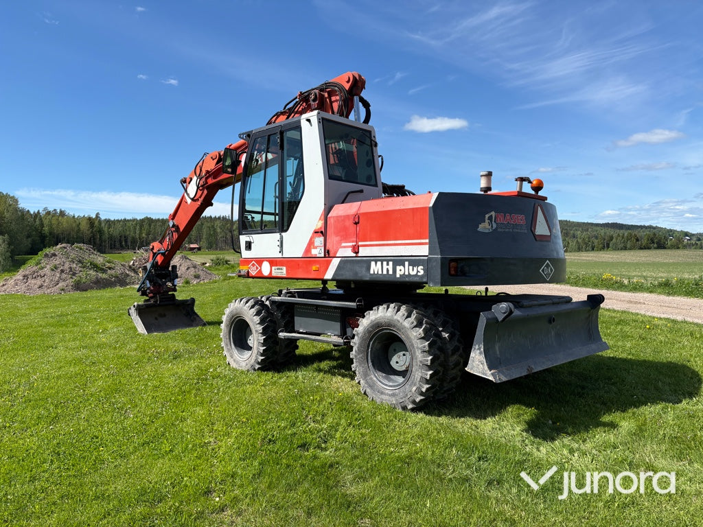 Hjulgrävare - O&K, MH Plus, Med tiltrotator