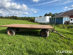 Balvagn med sidotipp