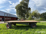Balvagn med sidotipp