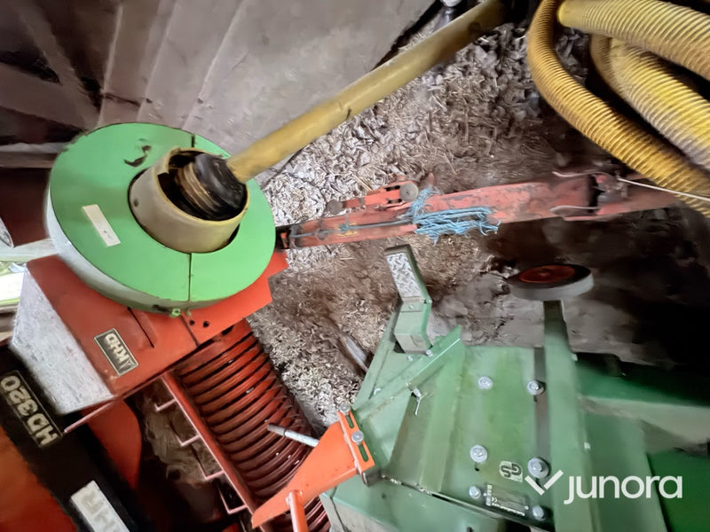 Hårdpress – Deutz-Fahr KHD 320