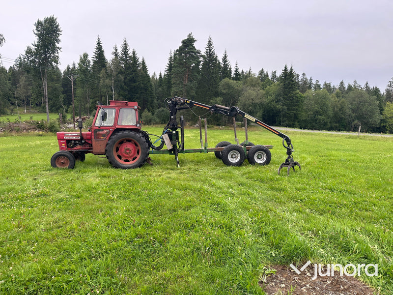 Volvo Bm 430 med farma skogsvagn
