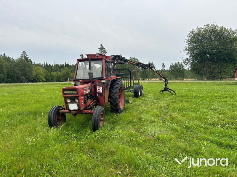 Volvo Bm 430 med farma skogsvagn