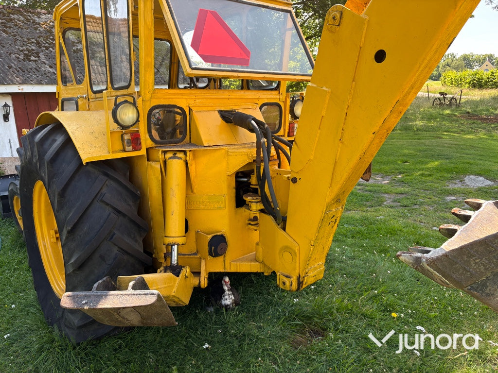 Traktorgrävare - Volvo BM, Boxer 350
