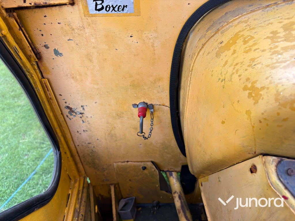 Traktorgrävare - Volvo BM, Boxer 350