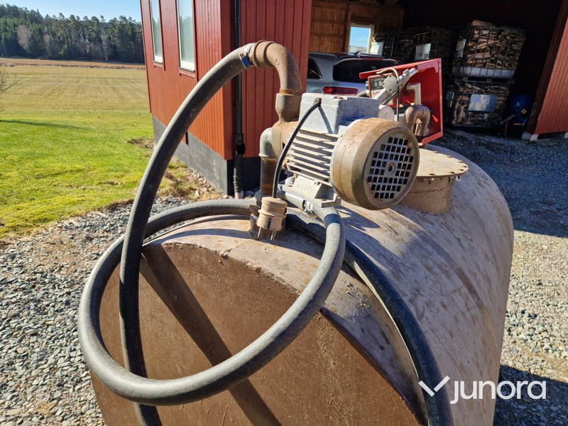 Diesel Tank - Med Invallning & Hus