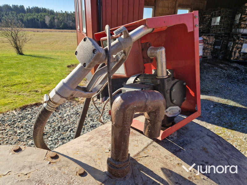 Diesel Tank - Med Invallning & Hus