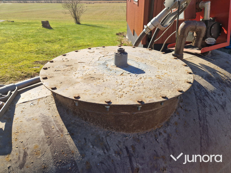 Diesel Tank - Med Invallning & Hus