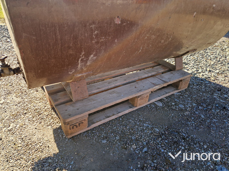 Diesel Tank - Med Invallning & Hus