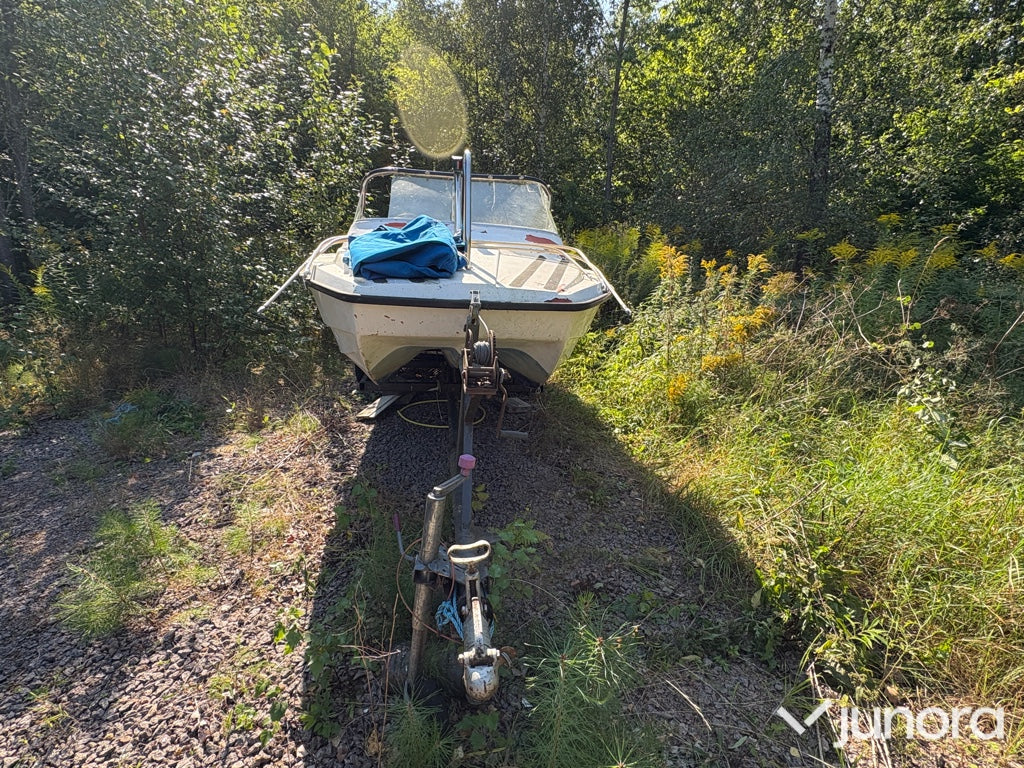 Flipper 450 med Yamaha 40 HK motor