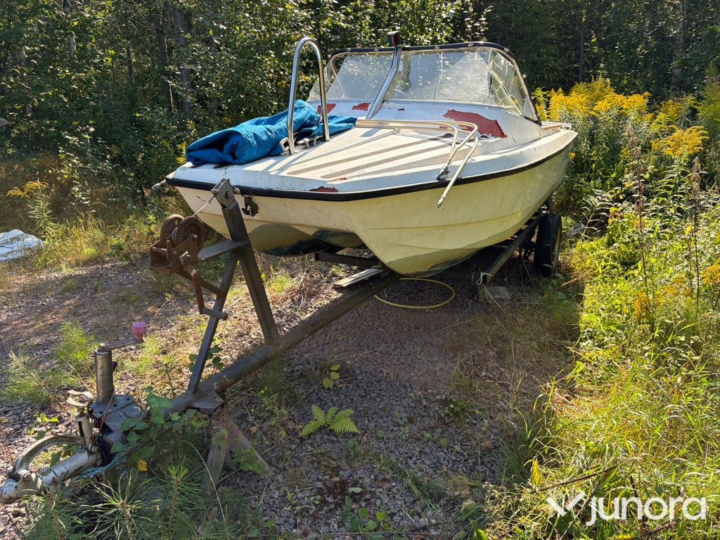 Flipper 450 med Yamaha 40 HK motor