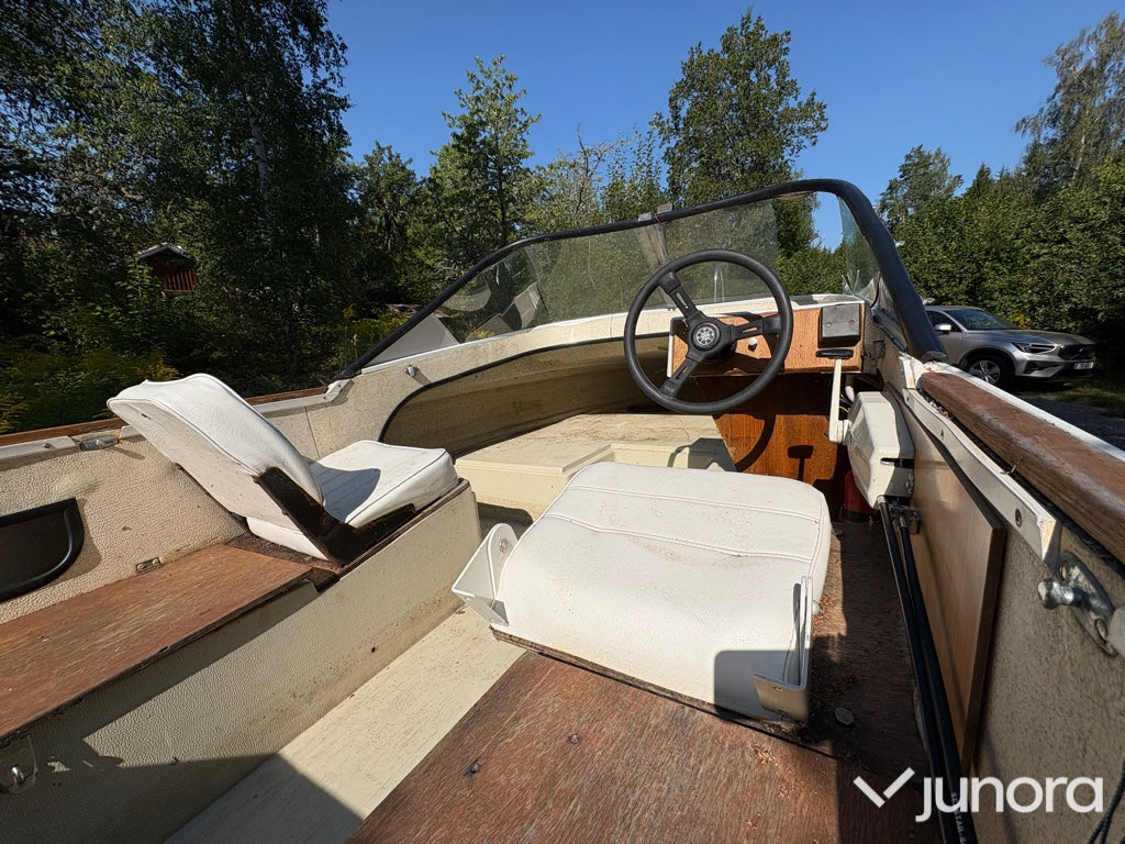 Flipper 450 med Yamaha 40 HK motor