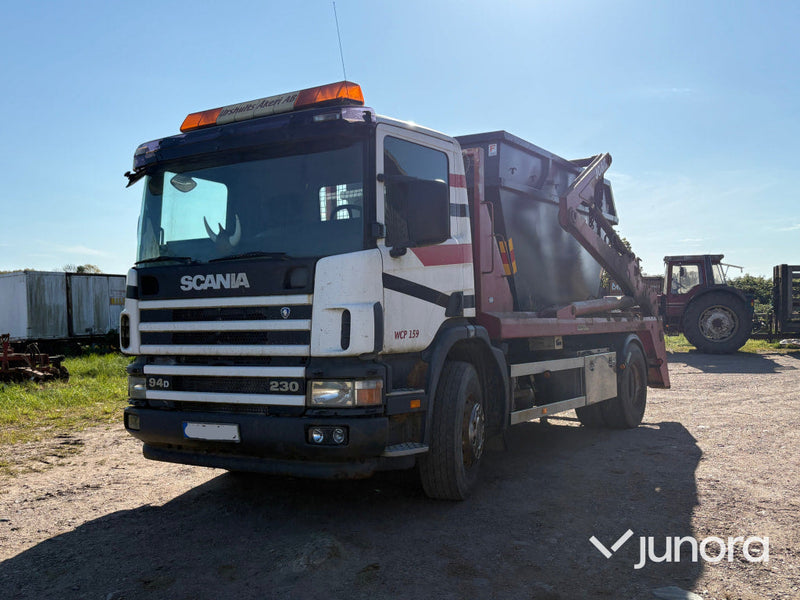 Scania liftdumper flak med container