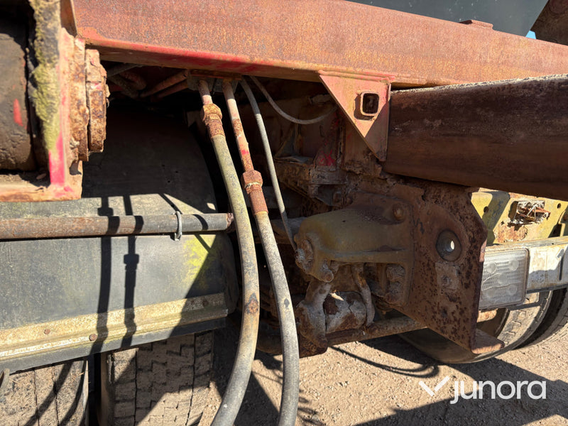 Scania liftdumper flak med container