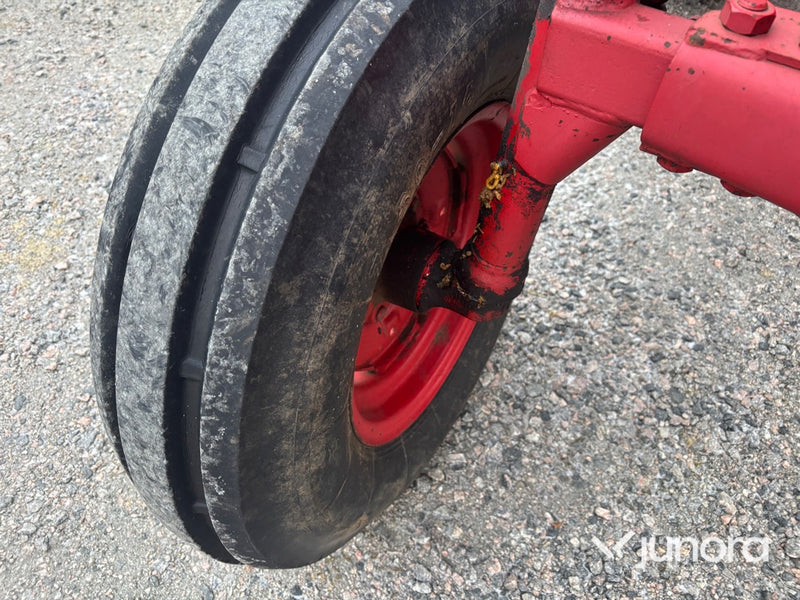 Traktor - Volvo BM 500 med servo