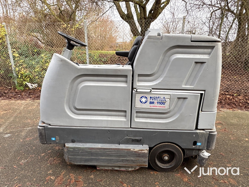 Åkbar sop- och skurmaskin – Nilfisk Advance BR 1100C (36 V)