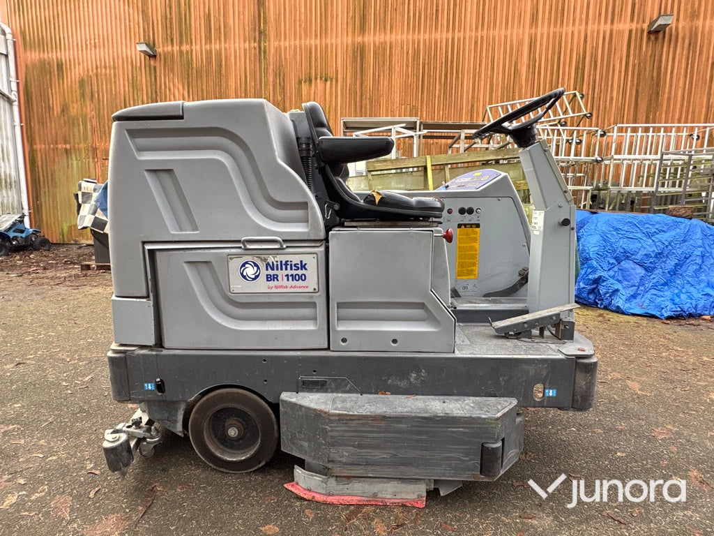 Åkbar sop- och skurmaskin – Nilfisk Advance BR 1100C (36 V)