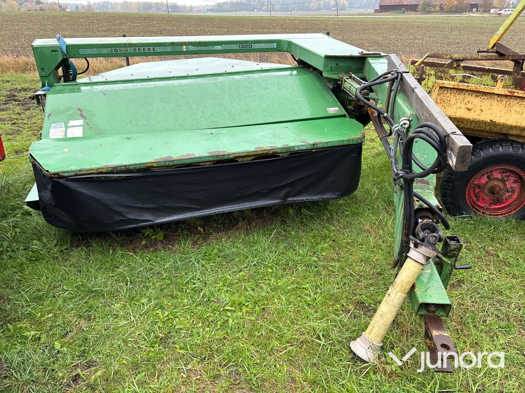 Slåtterkross - John Deere, 1320
