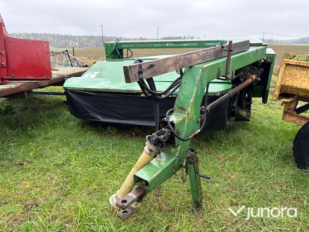 Slåtterkross - John Deere, 1320