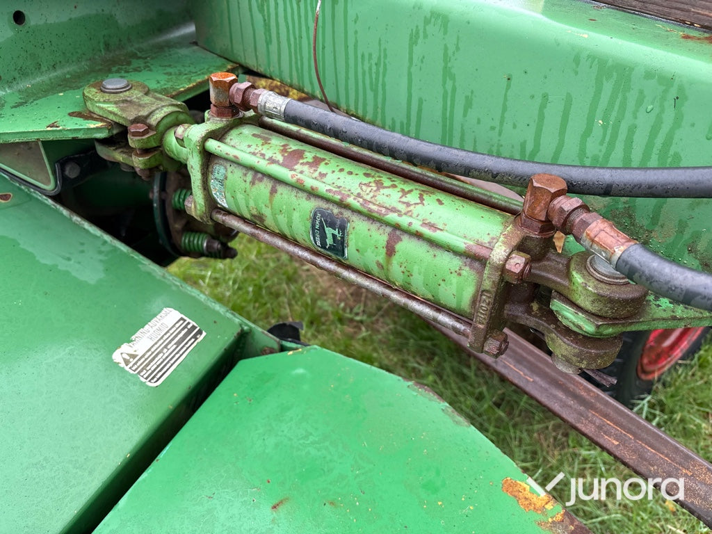 Slåtterkross - John Deere, 1320