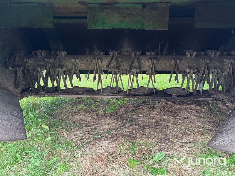 Slåtterkross - John Deere, 1320