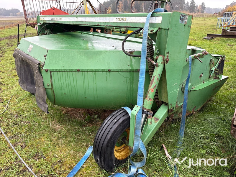 Slåtterkross - John Deere, 1320