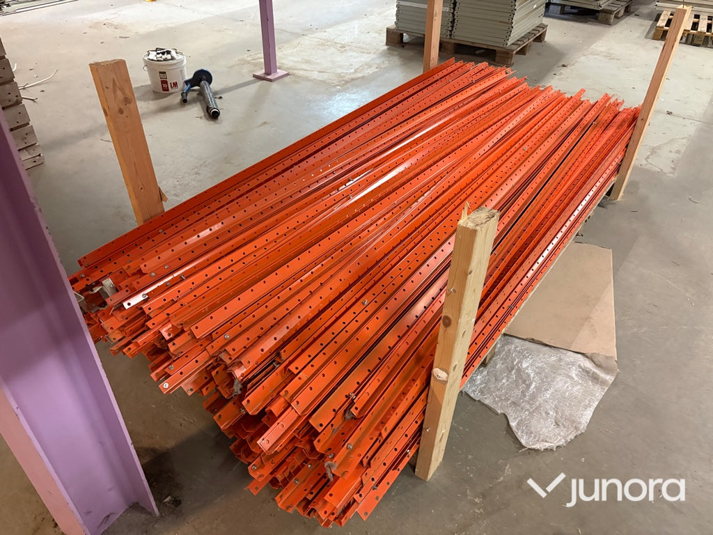 Hyllsystem med entresol – Lagerinredning 240 m²