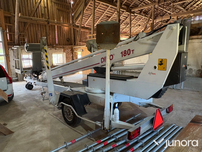 Skylift Dino 180T