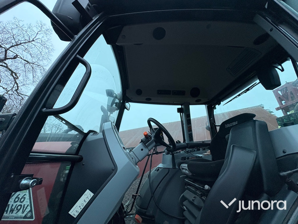 Traktor - Valtra A114