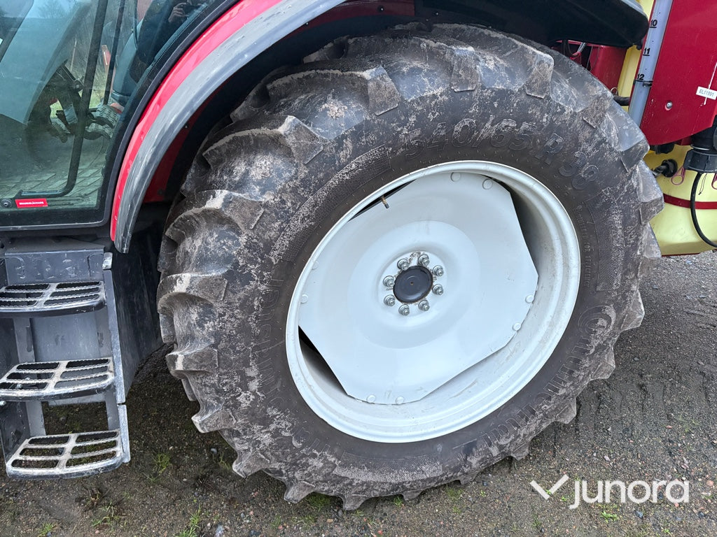 Traktor - Valtra A114