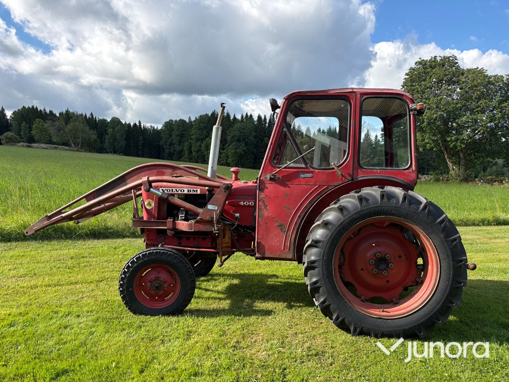Traktor med frontlastare - Volvo BM, 400 Buster