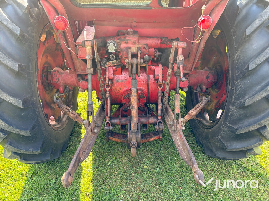 Traktor med frontlastare - Volvo BM, 400 Buster