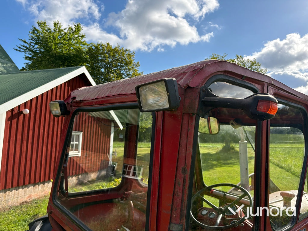 Traktor med frontlastare - Volvo BM, 400 Buster