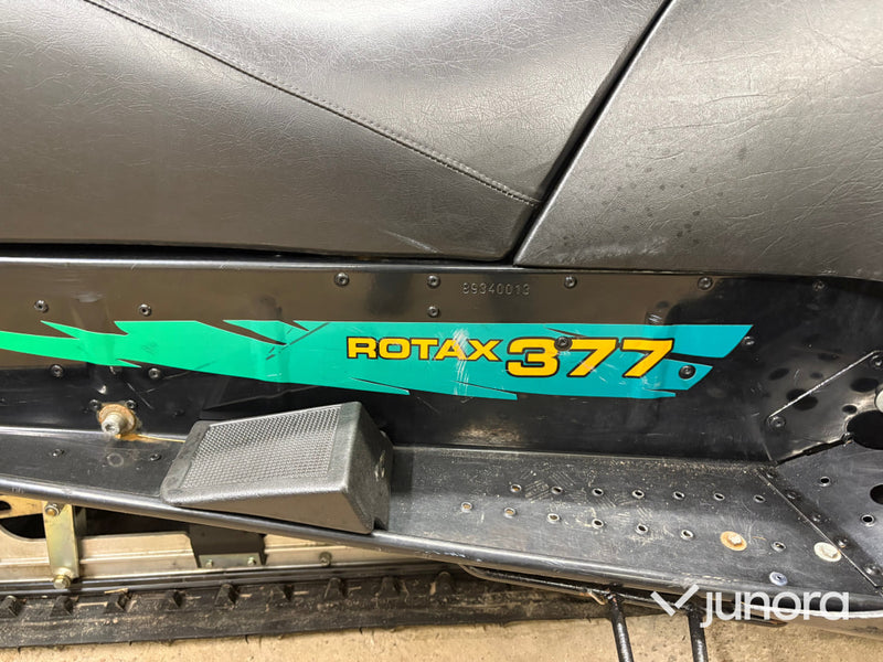 Snöskoter Lynx Light Touring Rotax 377