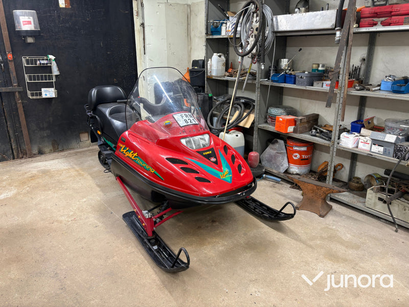 Snöskoter Lynx Light Touring Rotax 377