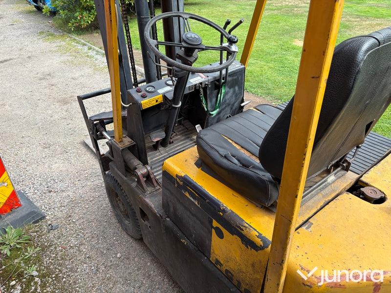 Truck Komatsu fg 10