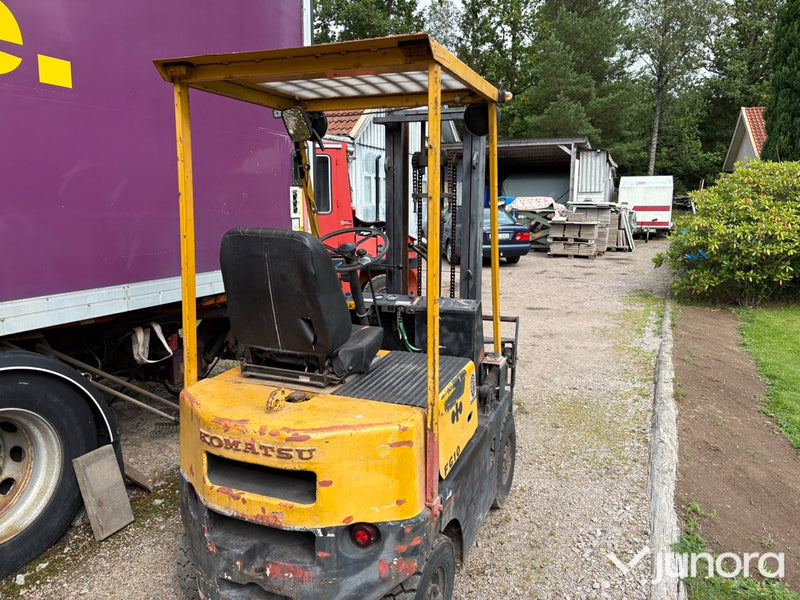 Truck Komatsu fg 10