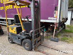 Truck Komatsu fg 10