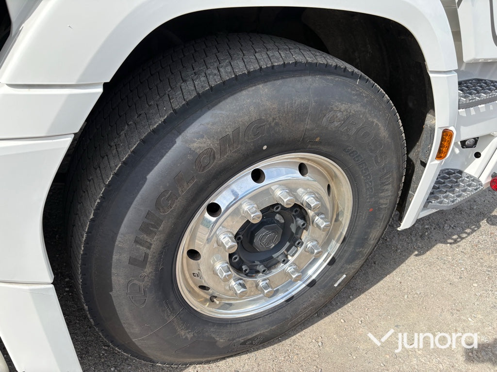 Timmerbil med kran - Scania, R660B6X4NB
