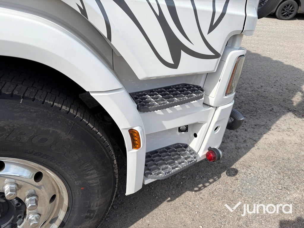 Timmerbil med kran - Scania, R660B6X4NB