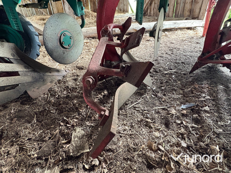 Plog Kverneland Ed 85