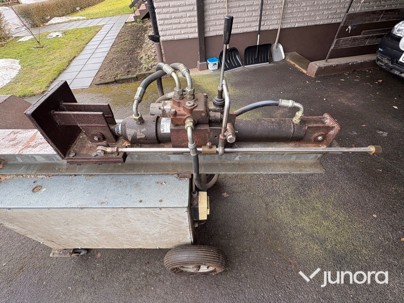 Vedklyv - Hydraulisk