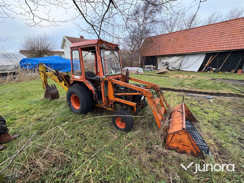 Traktorgrävare - Belos