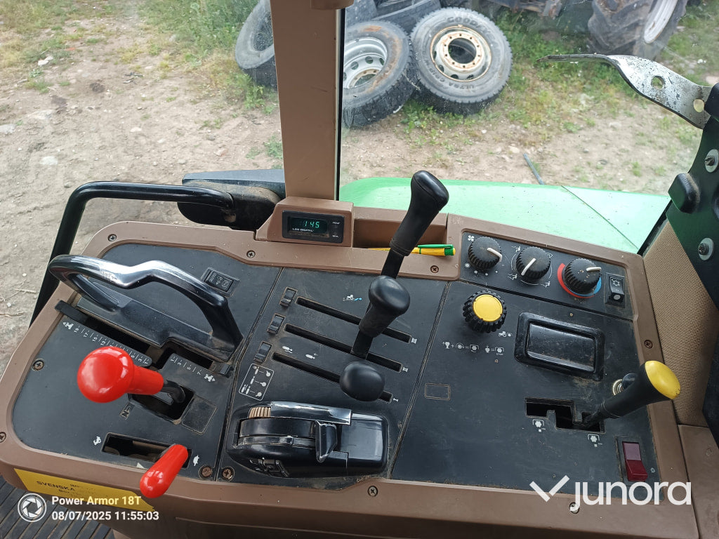 John Deere 7700