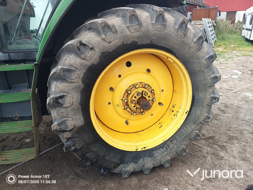 John Deere 7700